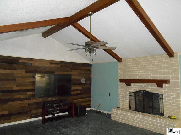 5th image of 151 Northwood Cir