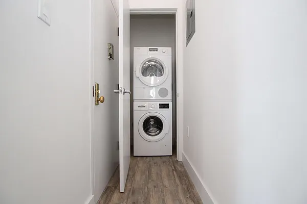 Rented by Nooklyn NYC LLC | media 4