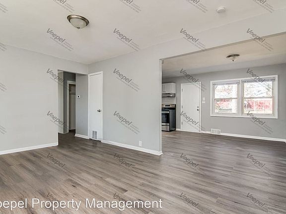 3rd image of 11424 Richmond Ave