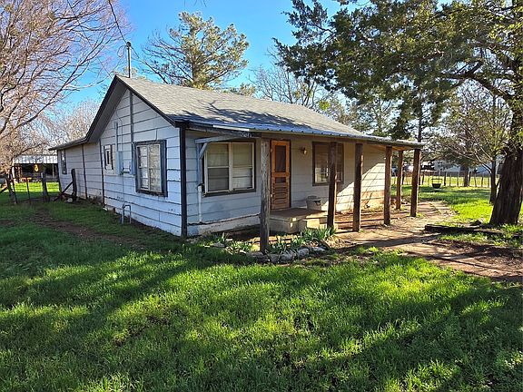 2nd image of 608 W Ripley St