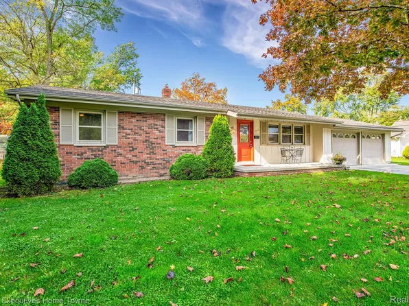 1730 Connecticut Ave, Marysville, MI 48040