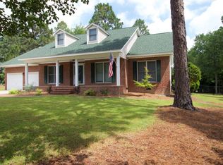 121 Rothbury Dr, Carthage, NC 28327