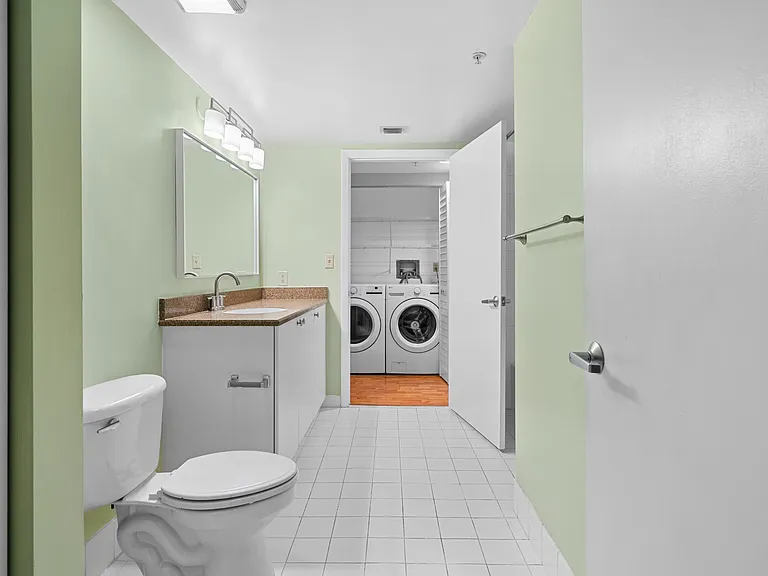 3020 NE 32nd Ave #710 — Photo 17