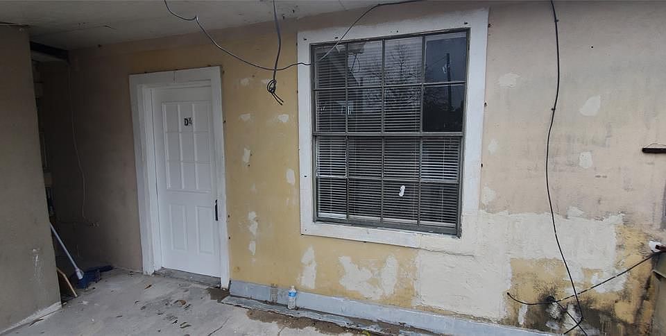 1st image of 215 Linwood St Unit D