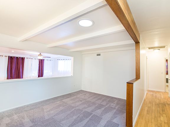 4th image of 8839 Gaviota Ave