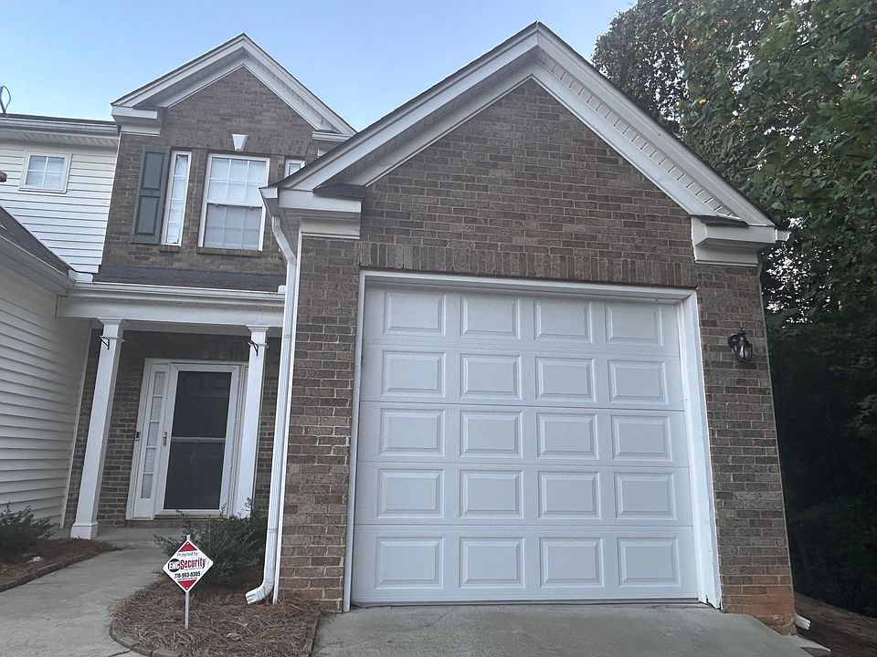 1st image of 1501 Paramount Ln