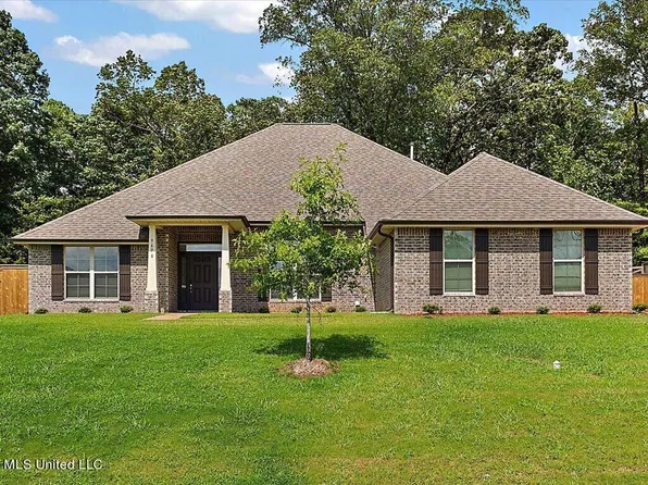 9670 Vaughters Cv, Olive Branch, MS 38654