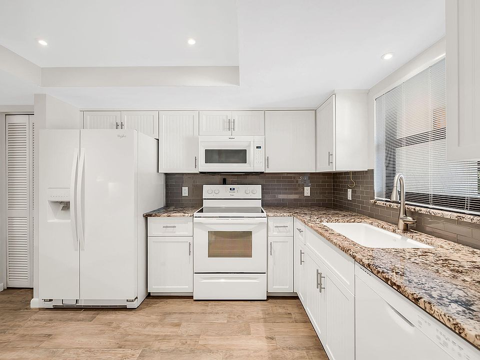 1st image of 4955 Pepper Cir #B-106