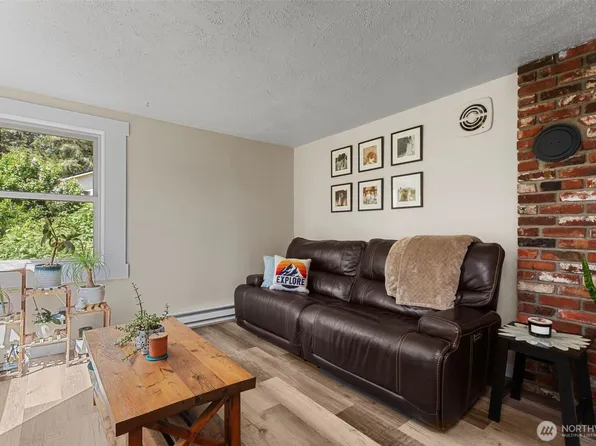 6551 SE Garfield St, Port Orchard, WA 98366