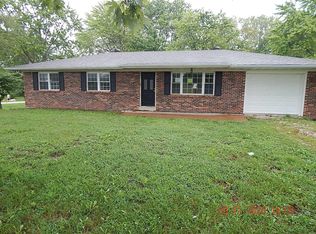 9807 Lakeview Dr, Eugene, MO 65032