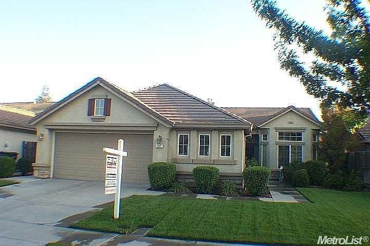 2nd image of 217 Arcadia Pl
