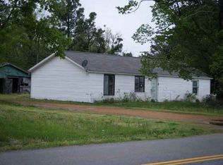 5125 Wadesboro Rd N, Benton, KY 42025