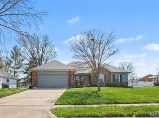 9560 Banyon Tree Ct, Saint Louis, MO 63126