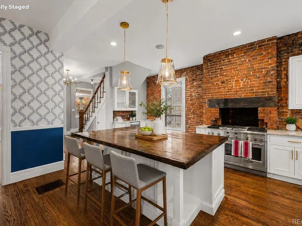 2080 N Clarkson Street, Denver, CO 80205