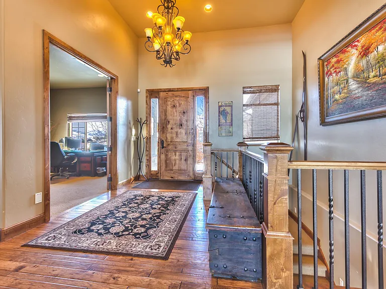 931 Meadowlark Ln — Photo 4