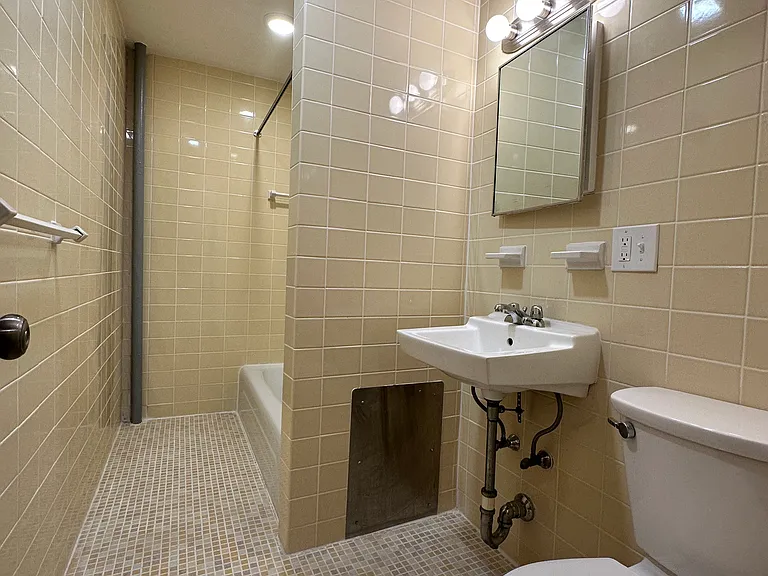 1315 Commonwealth Ave #404 — Photo 10