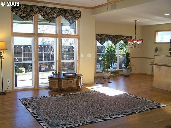 4th image of 2805 NE 178th Ave