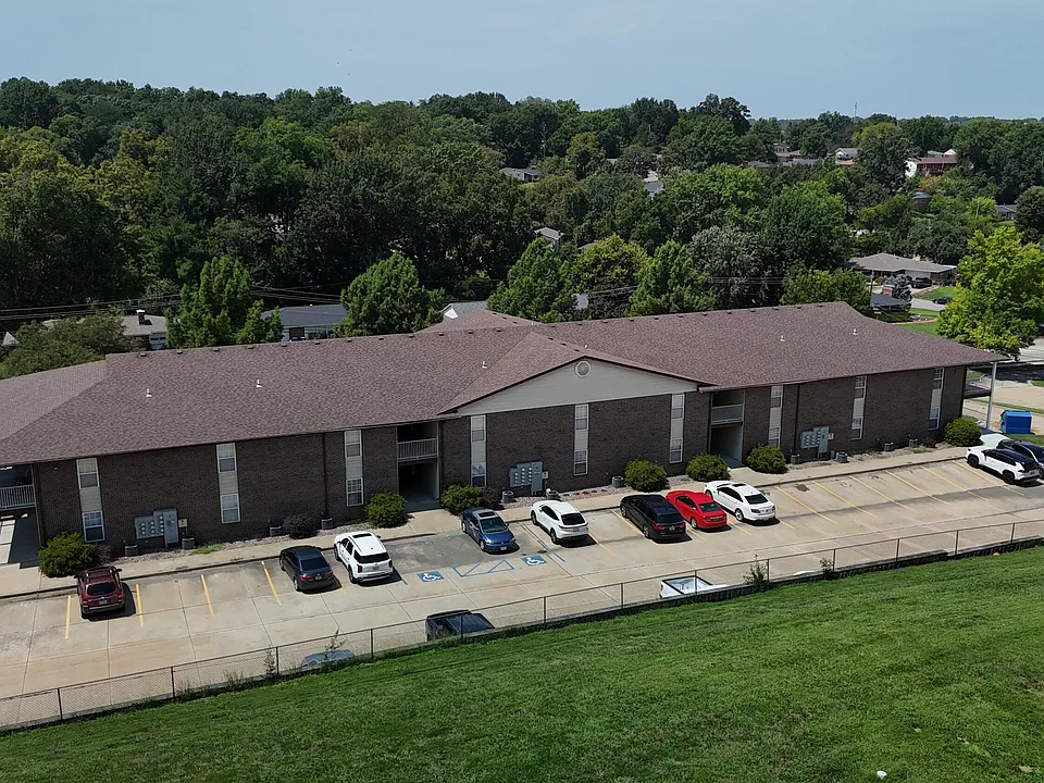 913 Southwest Blvd #307