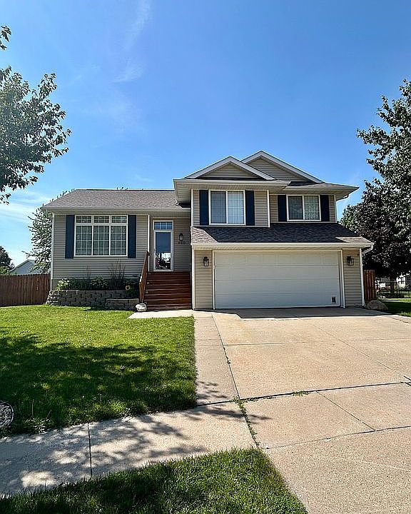 1st image of 950 Augusta Cir