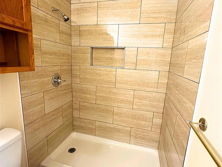 2525 Dovemeadow Dr — Photo 25