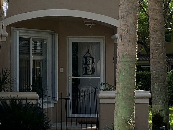 2nd image of 4615 Pinemore Ln