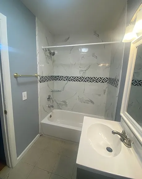 220 Bassett St #11 — Photo 3