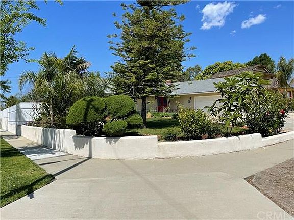 3rd image of 1569 Iris Way