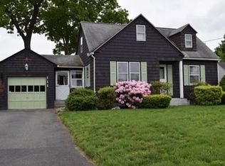 111 Lachine St, Chicopee, MA 01020