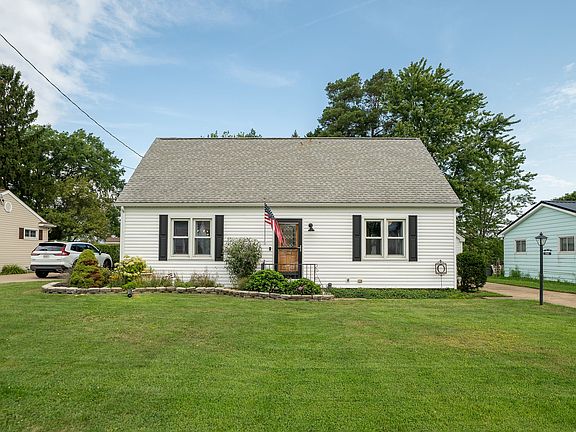 2nd image of 1704 W 40th St
