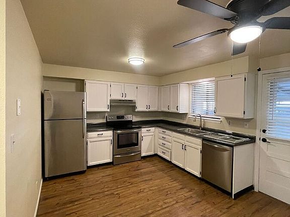 5th image of 208 E Longs Peak Ave APT C