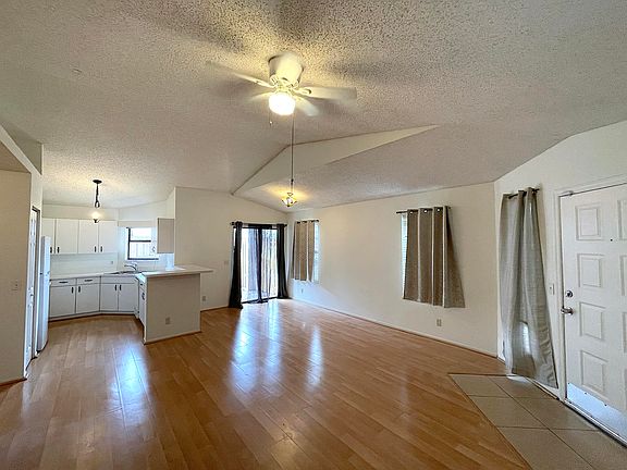 4th image of 2819 Stoneway Ln APT C