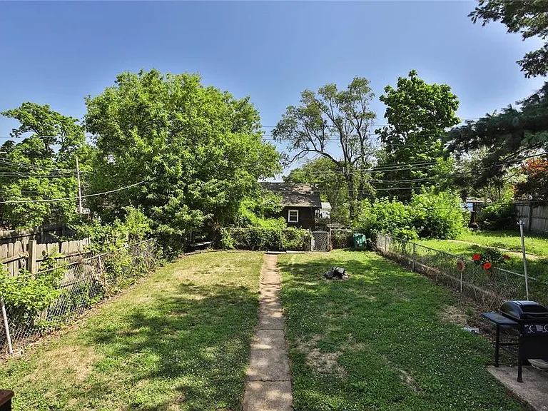 6059 Odell St — Photo 17