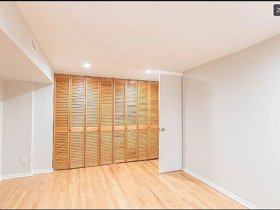 5th image of 2139 N Sedgwick St #G