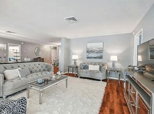 5020 Brittany Dr S APT 322, Saint Petersburg, FL 33715