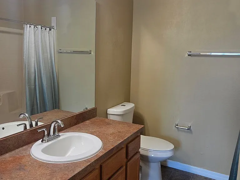 122 Wilton Cir — Photo 22