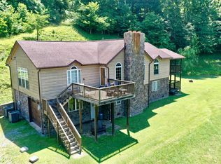 251 Quinnwood Ln, Gassaway, WV 26624