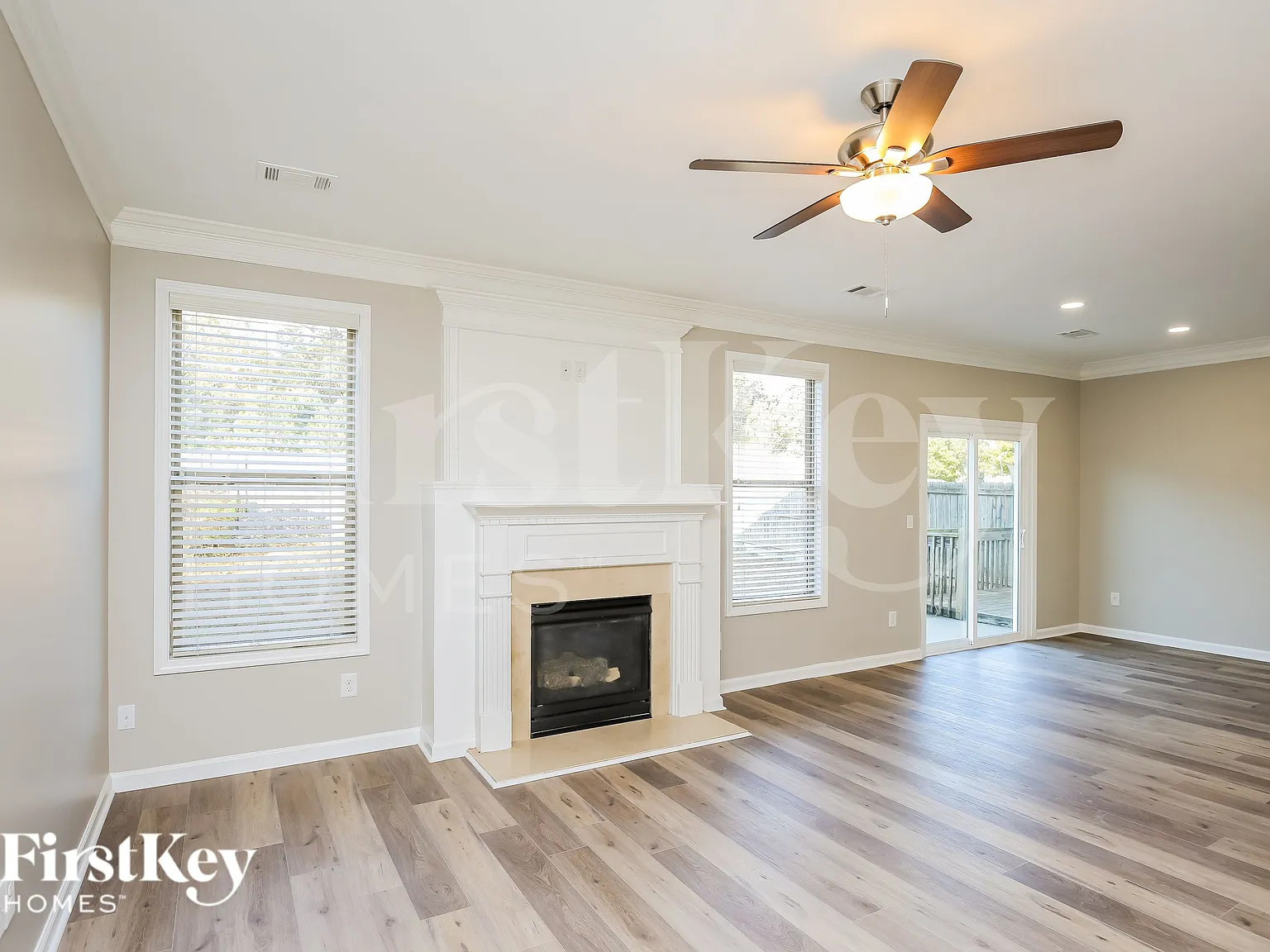 5 bed, 3.0 bath, 2456 sqft, $2,350 — Photo 3