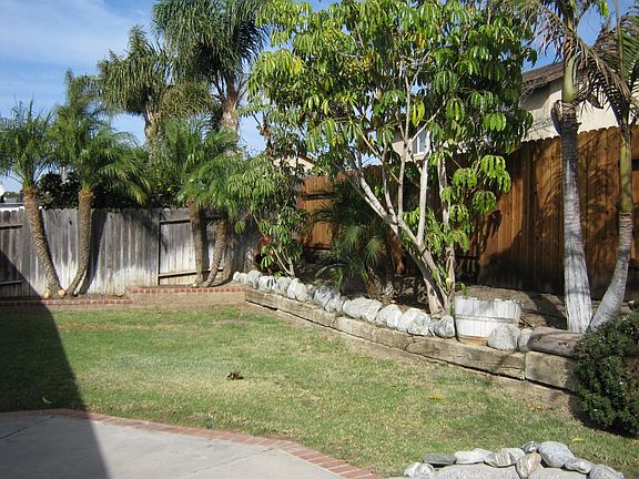 5th image of 2584 Bunting Ave