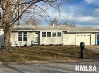 3221 Fox Run E, Quincy, IL 62301