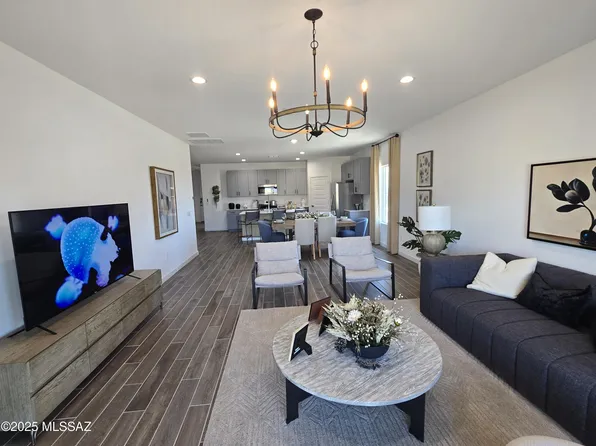 14114 E Canidae Dr, Vail, AZ 85641