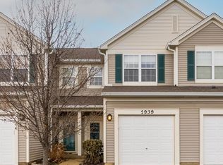 2939 Falling Waters Dr, Lindenhurst, IL 60046