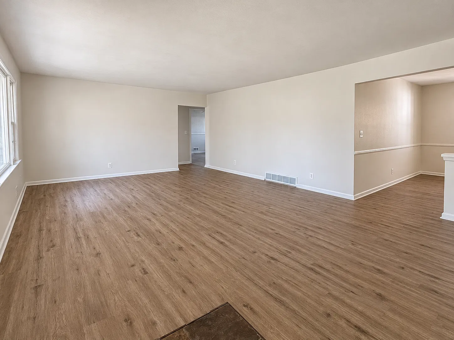 4 bed, 1752 sqft, $1,900 — Photo 2