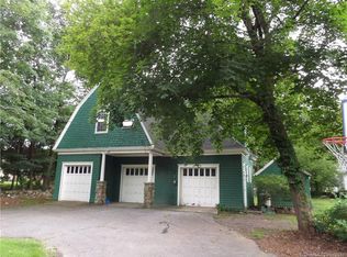 559 Main St, Ridgefield, CT 06877