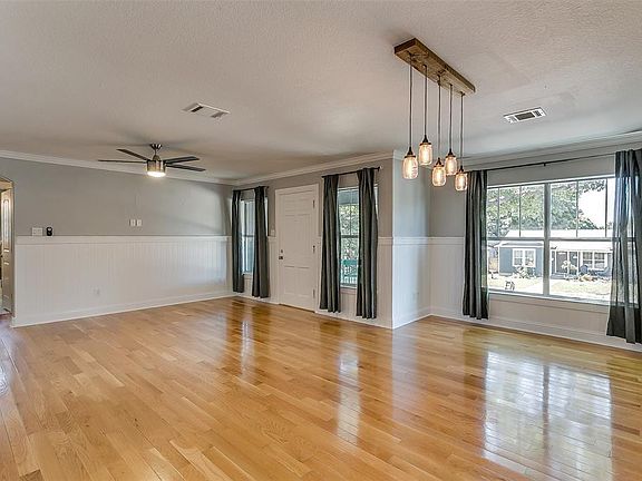3rd image of 3808 Harley Ave