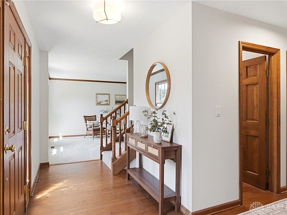 3rd image of 5019 Parkview Ct