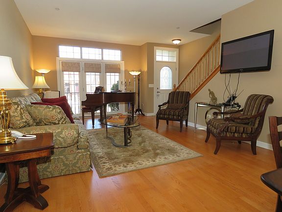 2nd image of 6311 Lincoln Ave #13-2