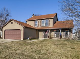 28 Bosworth Dr, Glendale Heights, IL