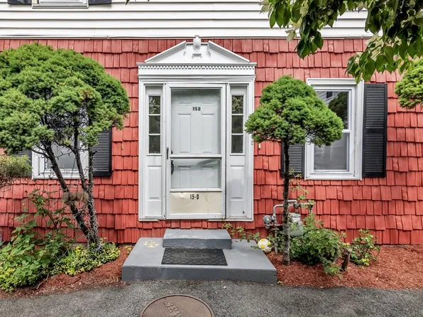15 Crescent St #D, Lawrence, MA 01841