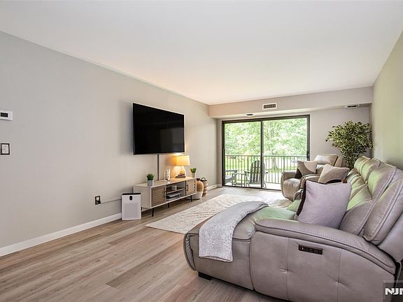 2nd image of 521 Piermont Ave APT 119A