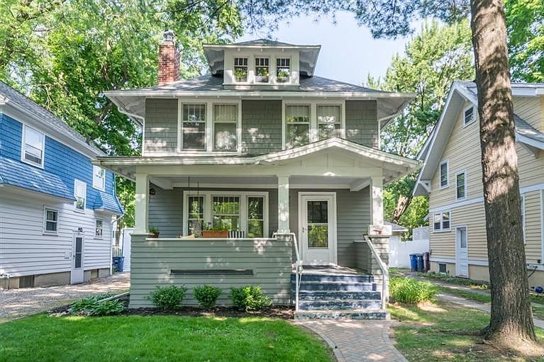 1st image of 229 Crest Ave